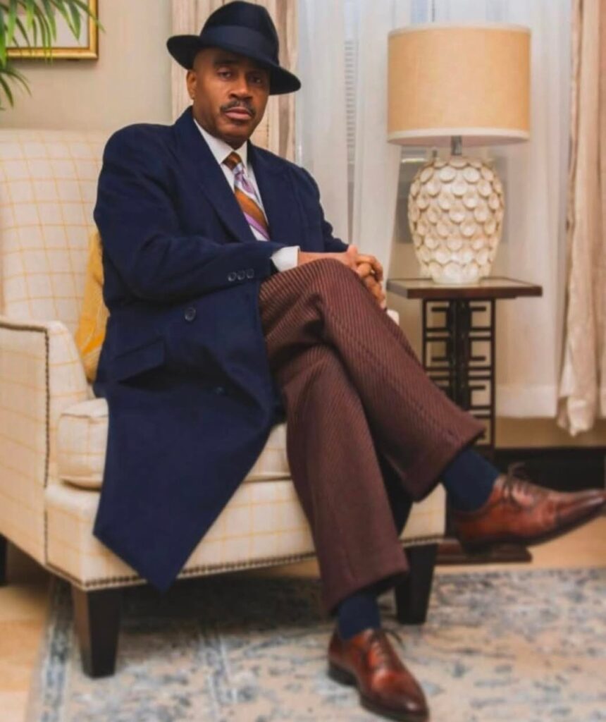 pastor Gino Jennings