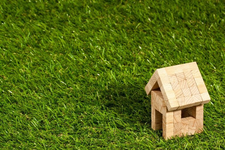 A Step-by-Step Guide to Turf Installation for Homeowners